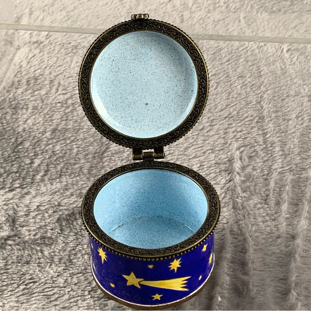 KELVIN CHEN Enamel Hinged Angel Round‎ STAMP DISPENSER 2002 Trinket Box No. 263 - Picture 4 of 12